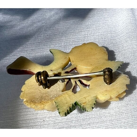 Vintage Hand-Carved Celluloid Yellow Roses Brooch Pin 1940s - Picture 7 of 7